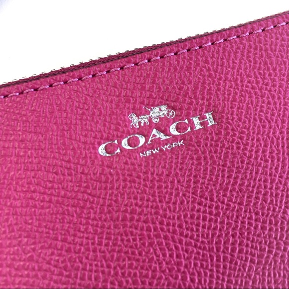 Coach CORNER ZIP WRISTLET - Picture 3 of 4